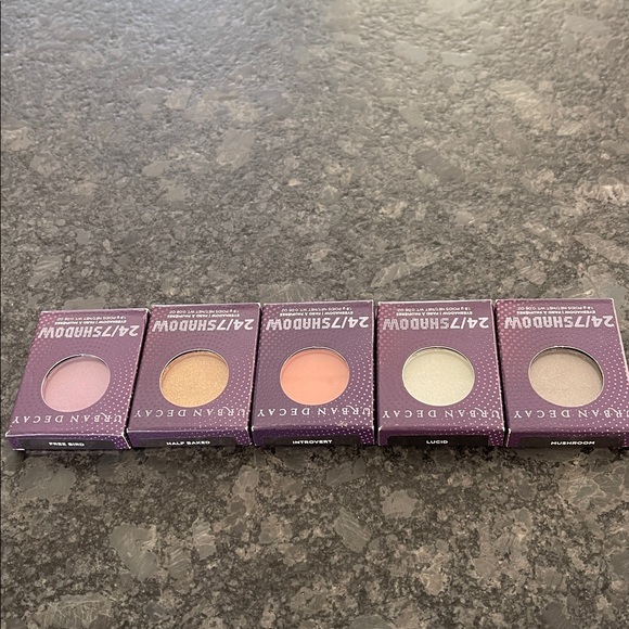 Urban Decay 24/7 Shadow 25 shades in matte, satin, shimmer & metallic finishes - Picture 6 of 8